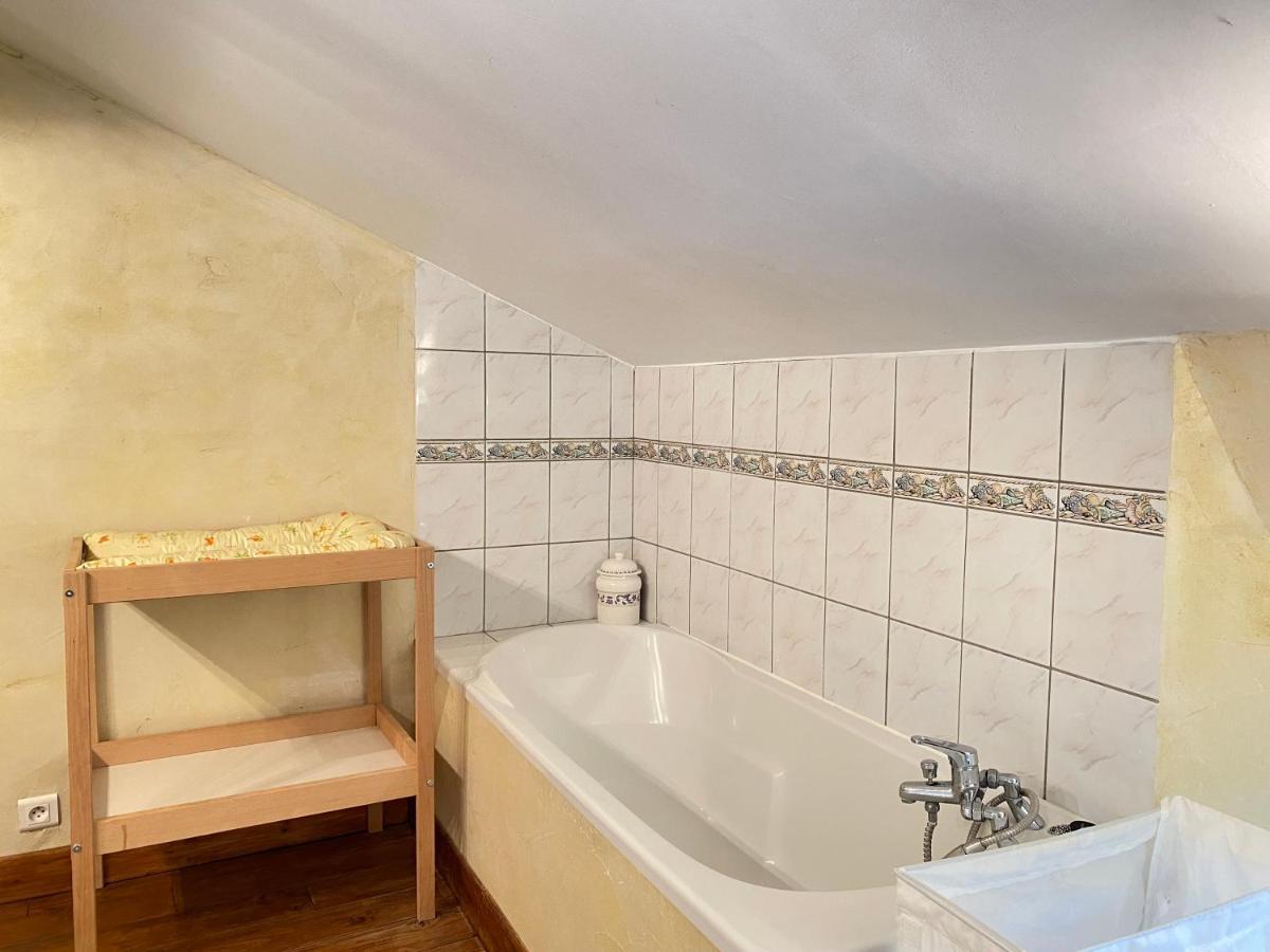 Le Clos des Figuiers - 3 Gîtes de caractère Duravel Esterno foto