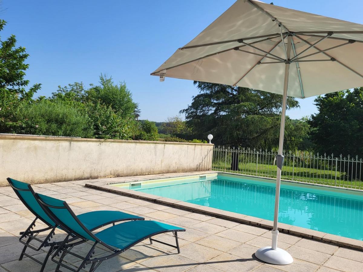 Le Clos des Figuiers - 3 Gîtes de caractère Duravel Esterno foto