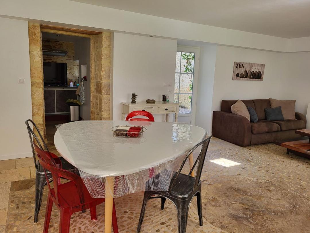 Le Clos des Figuiers - 3 Gîtes de caractère Duravel Esterno foto